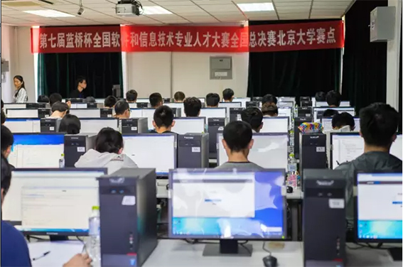 比赛现场.jpg